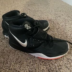 kyrie irving black sneakers